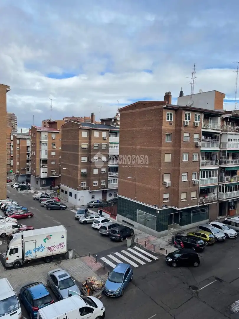 Exterior view of Study for sale in Madrid