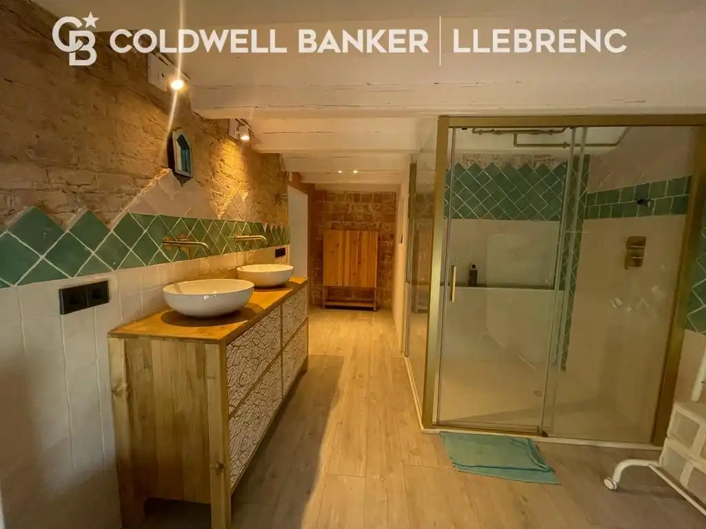 Baño de Dúplex de alquiler en Barcelona con Parquet, Amueblado y Horno