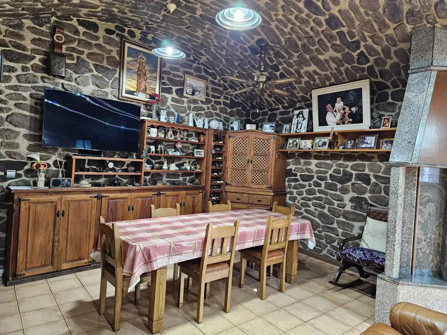 Comedor de Casa o chalet en venta en Ponferrada con Aire acondicionado, Calefacción y Jardín privado