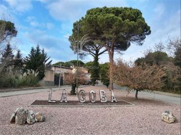 Terreno residencial en venta en Carrer Júpiter 58