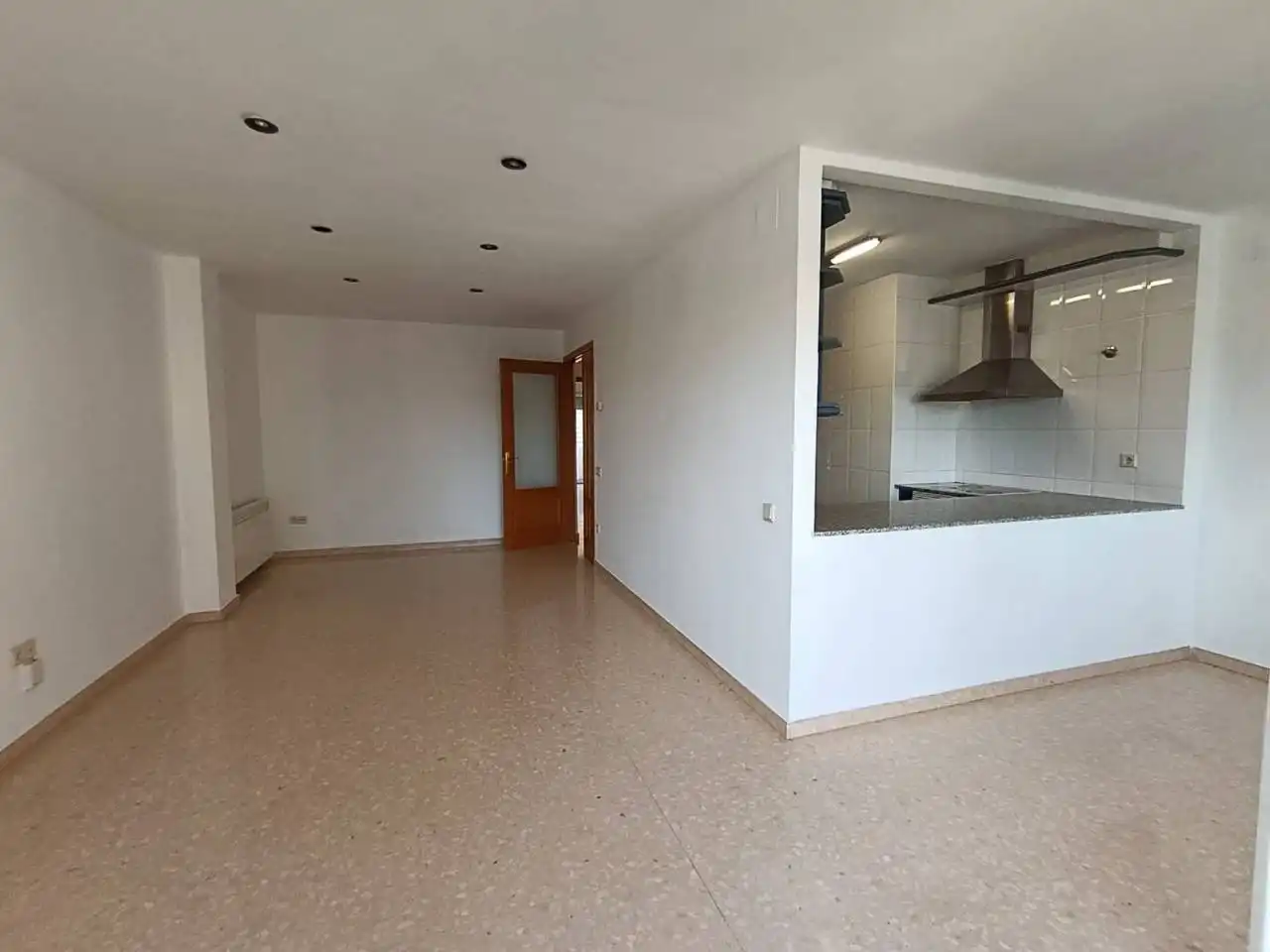 Cuina de Pis de lloguer en Manresa amb Calefacció i Balcó