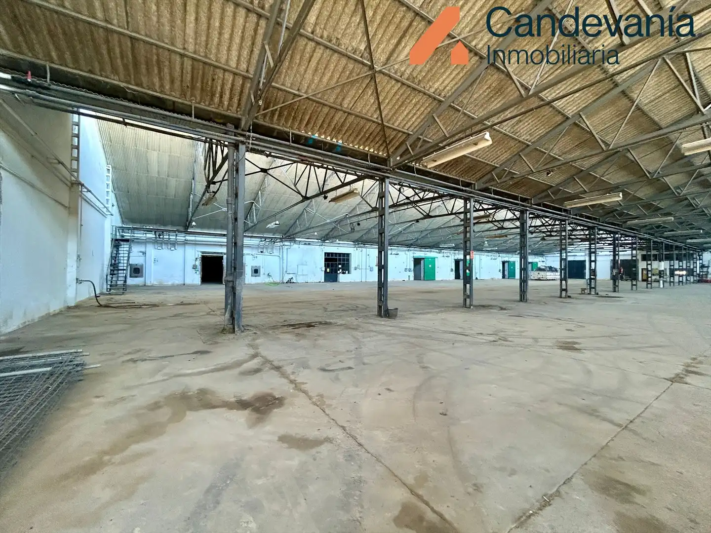 Nave industrial en venta en Zuera