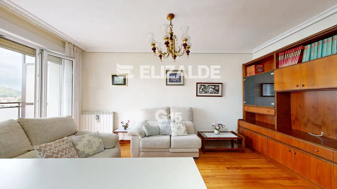 Piso con terraza en venta en Txapinene Kalea, imagen 6