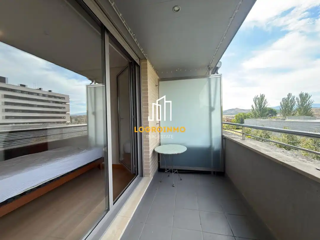 Appartamento con piscina in vendita a San Adrián, imagen 8