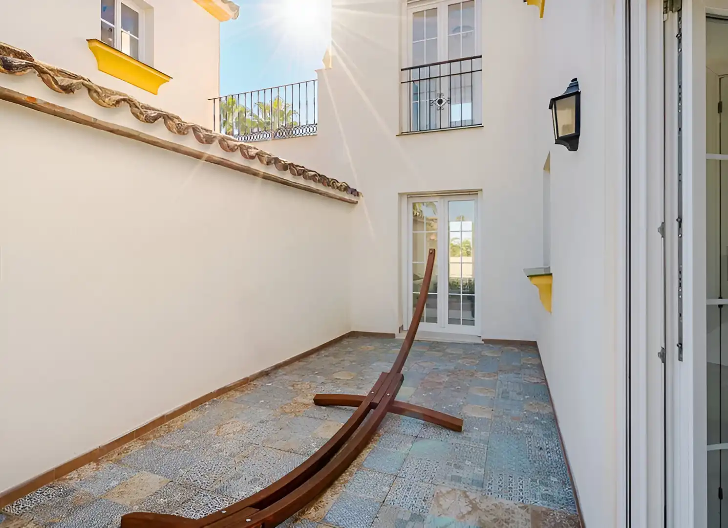 Casa adosada en venda en Estepona amb Aire condicionat, Jardí privat i Terrassa