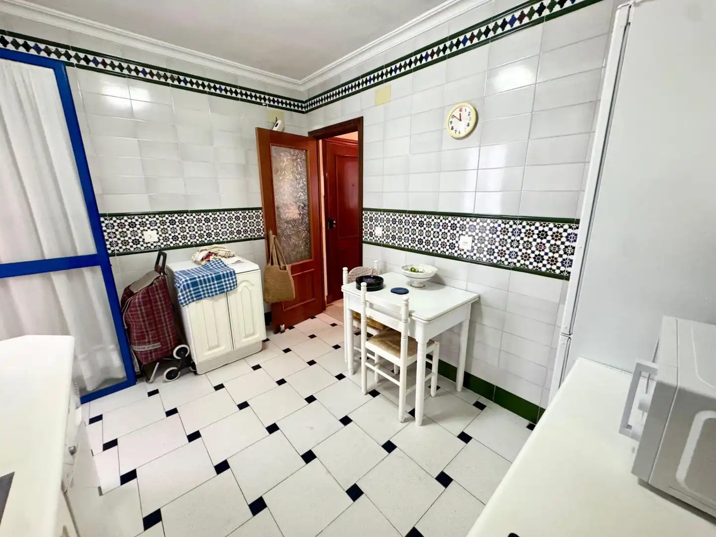 Kitchen of Flat for sale in Punta Umbría  with Terrace, Furnished and Balcony
