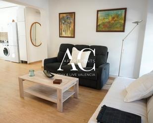 Living room of Flat to rent in  Valencia Capital  with Air Conditioner, Heating and Furnished