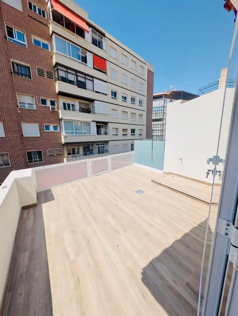 Terraza de Ático en venta en Alicante / Alacant con Aire acondicionado, Calefacción y Terraza
