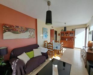 Sala d'estar de Apartament en venda en Águilas amb Aire condicionat, Jardí privat i Terrassa