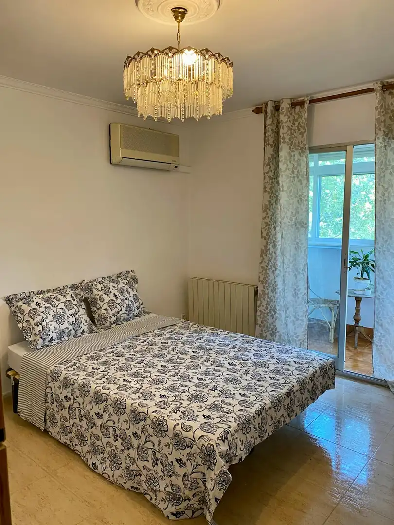 Bedroom of Flat for share in Madrid  with Air Conditioner, Heating and Washing machine