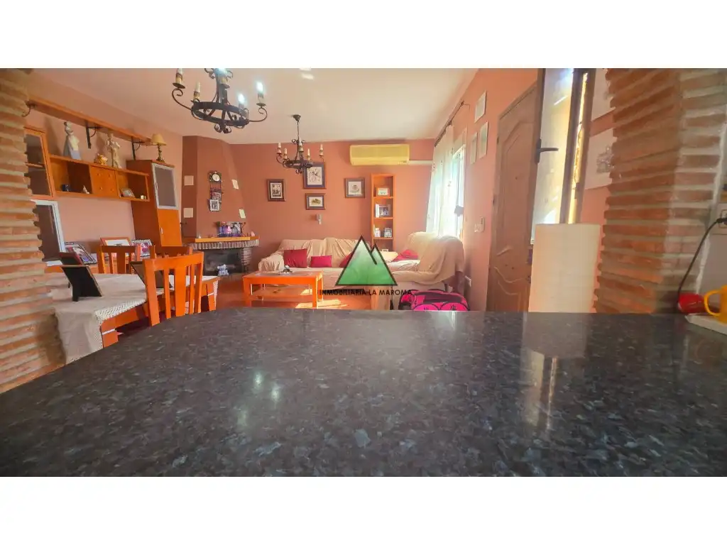 Cuina de Casa o xalet en venda en Alcaucín amb Jardí privat i Terrassa