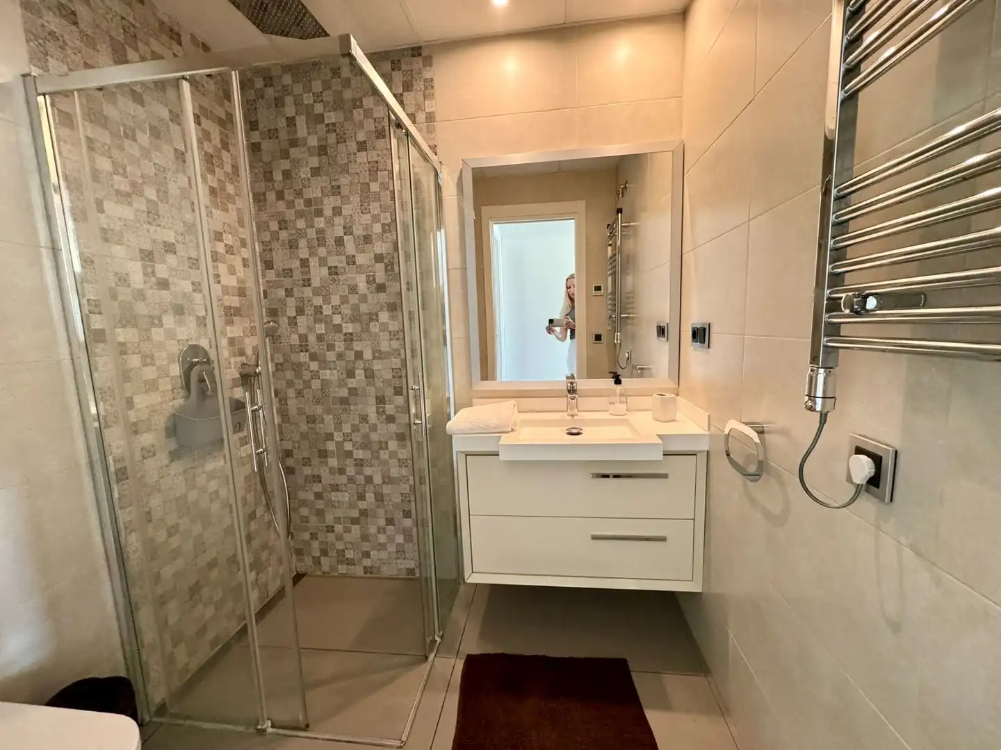 Apartamento con piscina en alquiler en Playa de Poniente, imagen 11