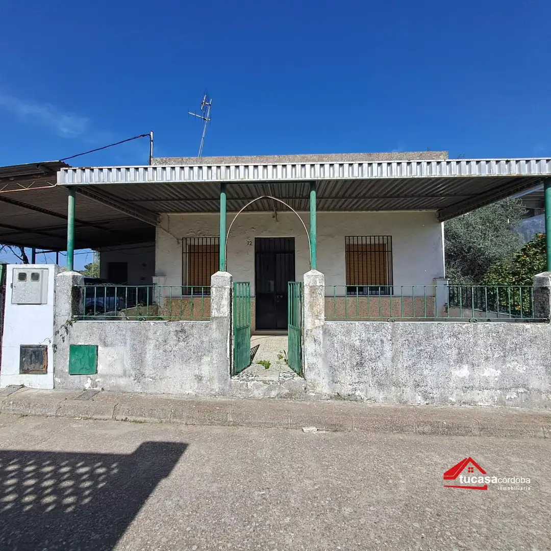 Exterior view of Houses for sale in Córdoba  with Swimming Pool