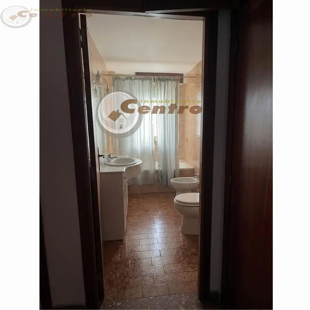 Badezimmer von Wohnung zur Miete in Albacete mit Heizung, Parkett und Terrasse