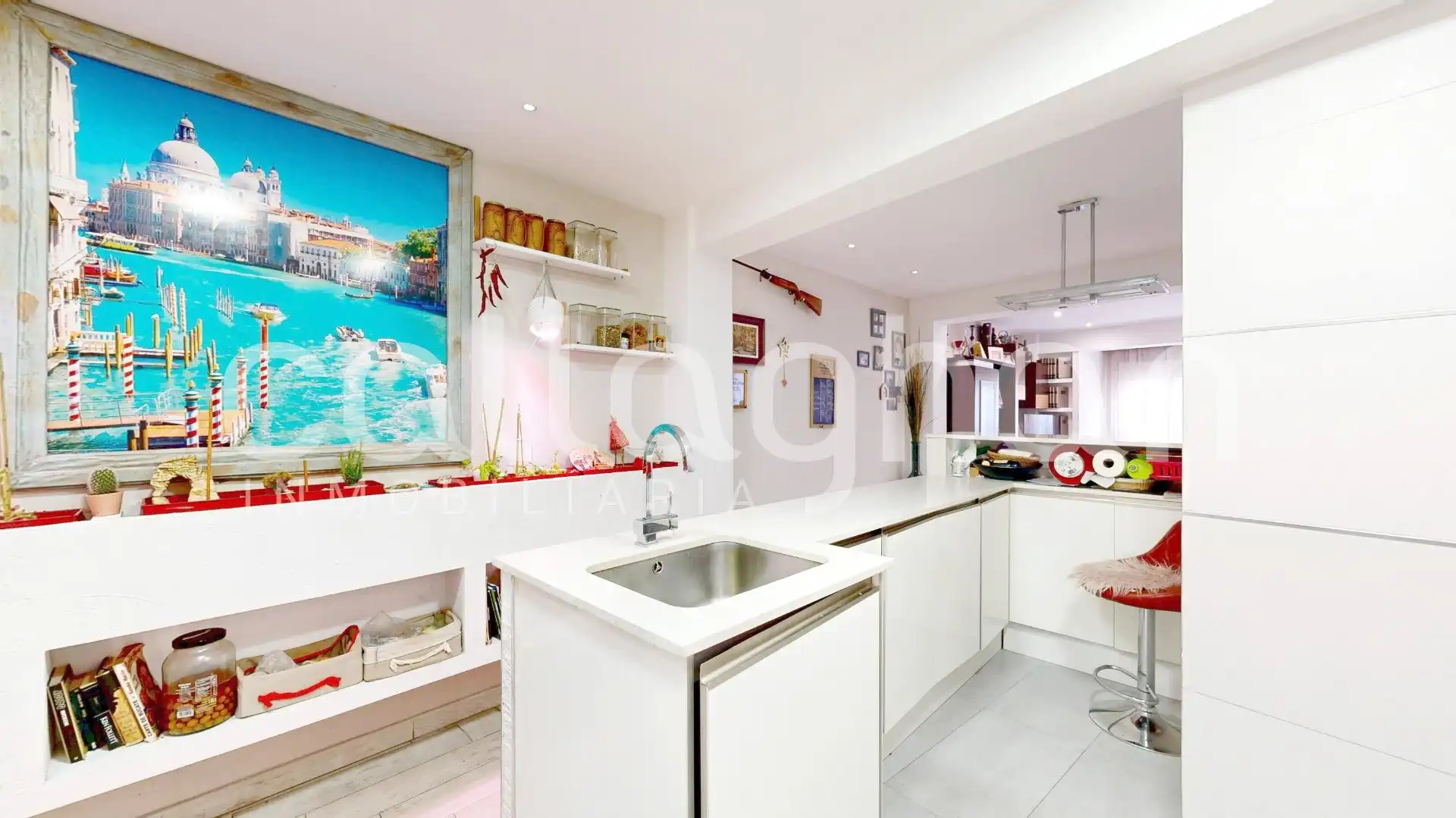 Kitchen of Flat for sale in Valencia  with Air Conditioner, Heating and Furnished