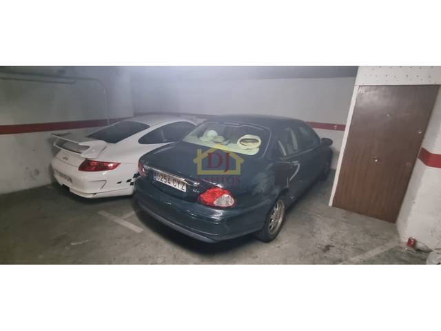 Garaje en Venta en N/A en Universidad - Tenerías