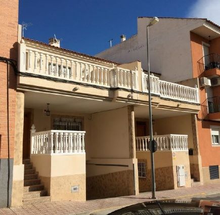 Exterior view of Single-family semi-detached for sale in Ceutí