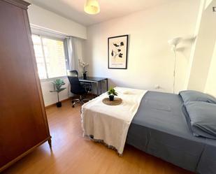 Bedroom of Apartment to share in  Valencia Capital  with Air Conditioner