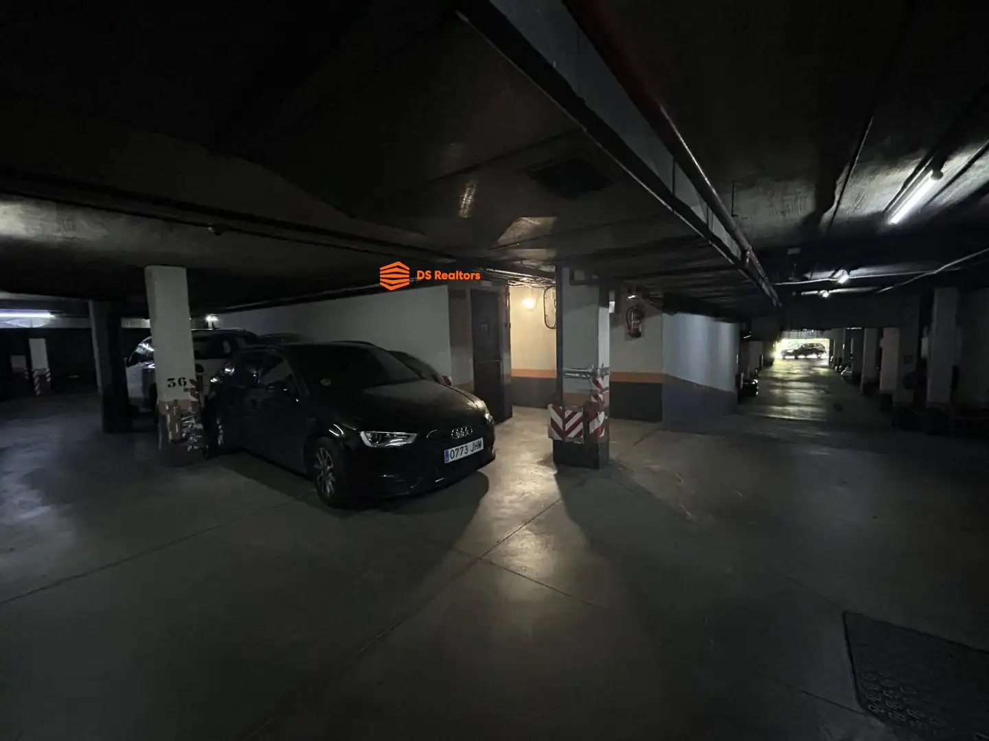 Parking of Flat for rent in Madrid  with Heating, Terrace and Storage room