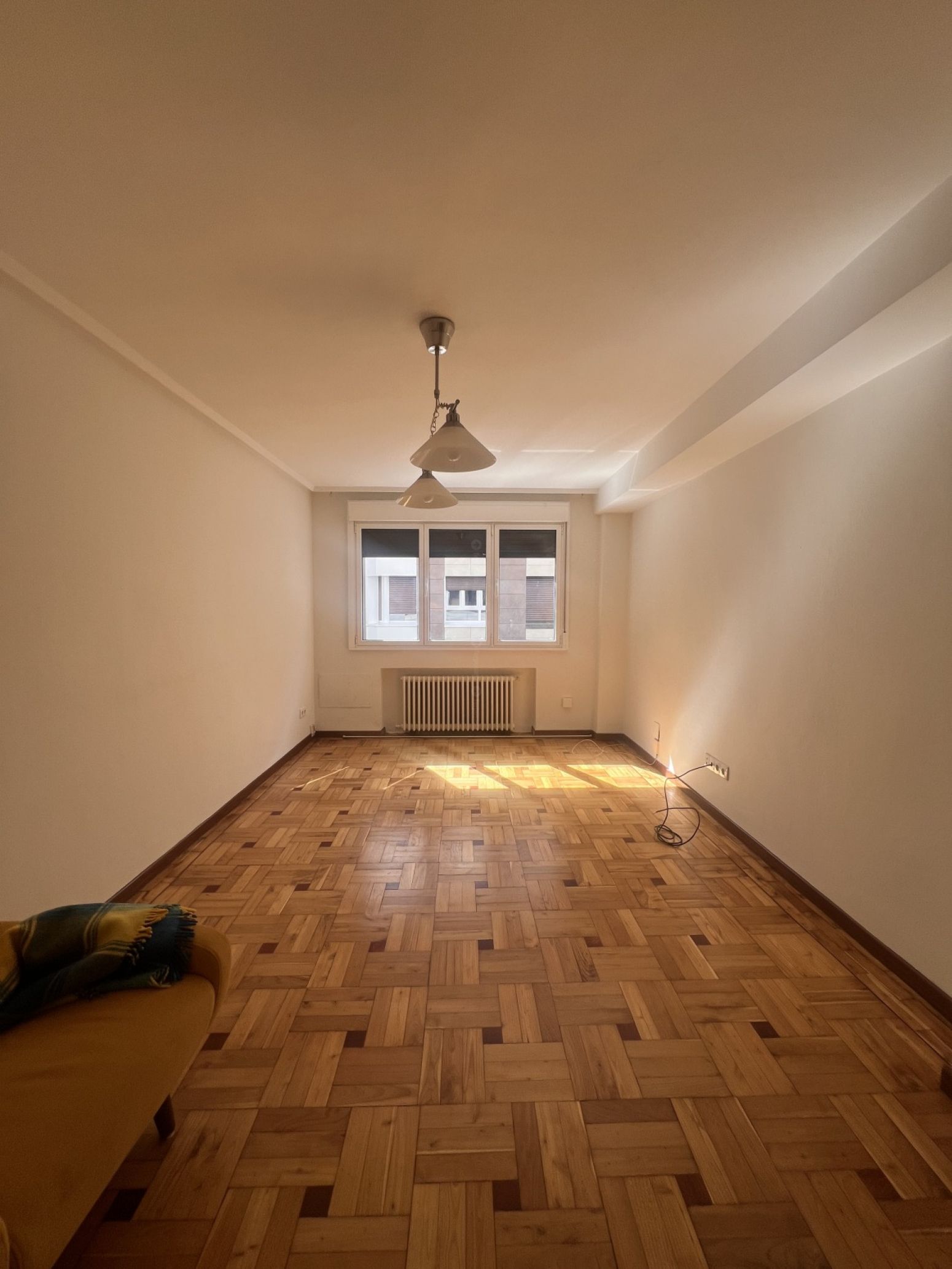 Living room of Flat for sale in Gijón   with Heating, Parquet flooring and Terrace
