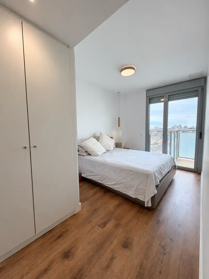 Dormitori de Pis en venda en Badalona amb Aire condicionat, Calefacció i Terrassa