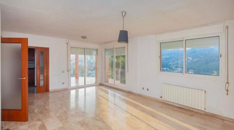Foto 4 de Casa o chalet en venta en Carrer de Manuel Ibáñez, Corbera de Llobregat, Barcelona