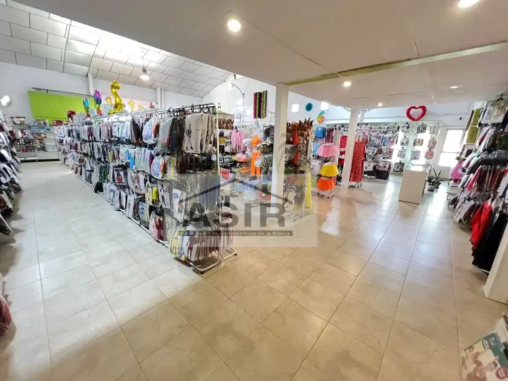 Nave industrial en venta en Alzira