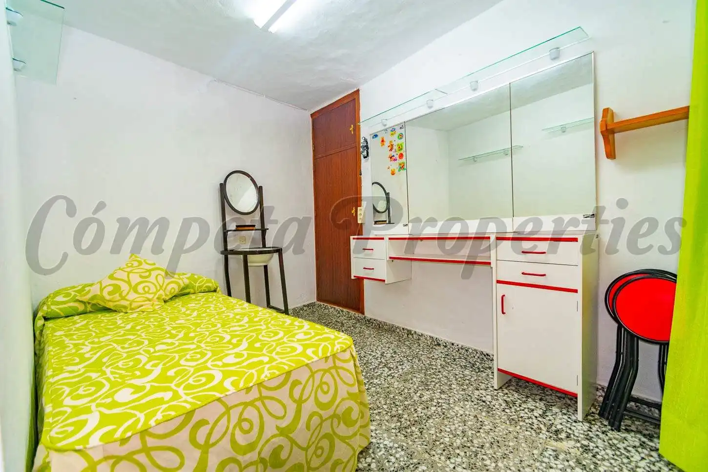 Casa amb terrassa en venda a Canillas de Albaida, imagen 6