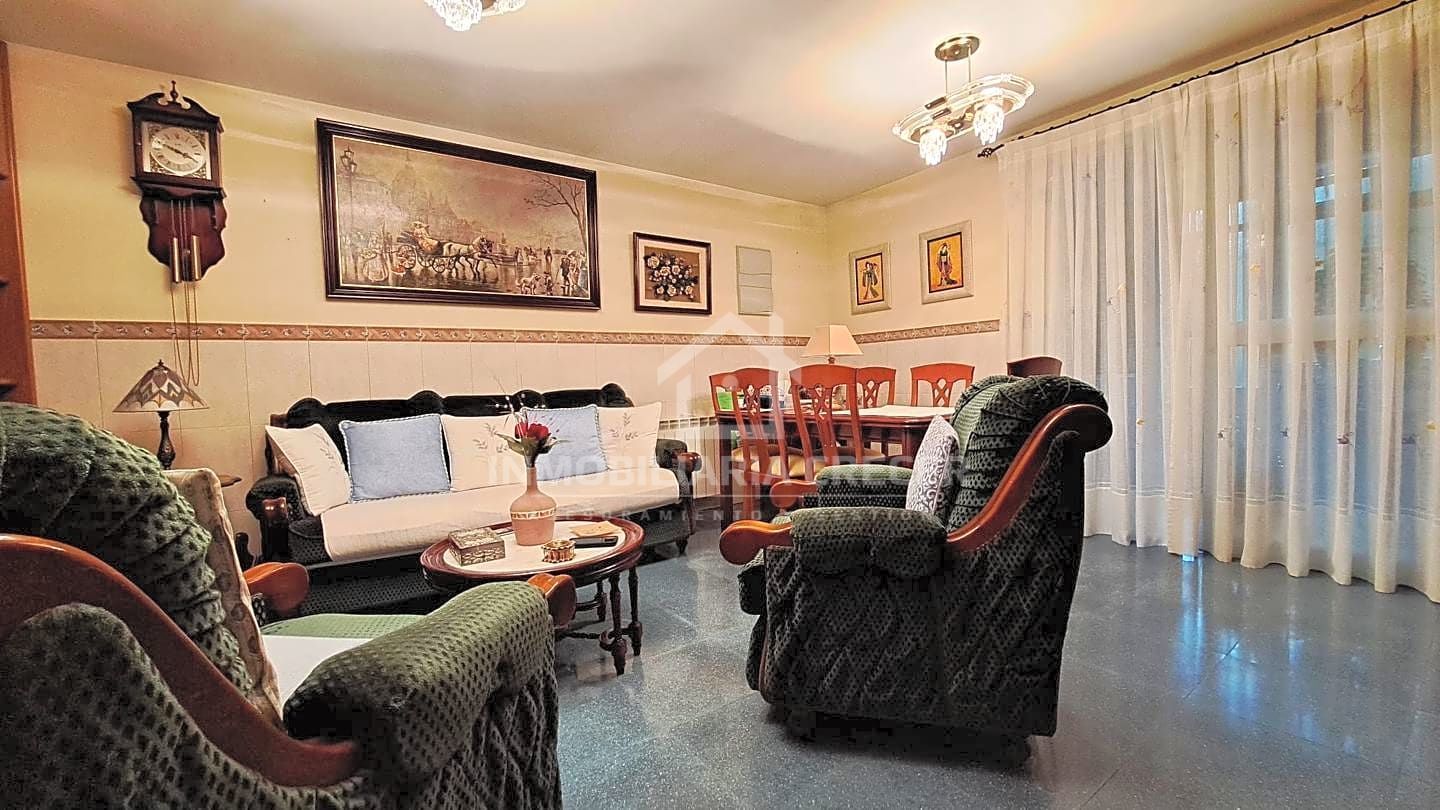 Living room of Flat for sale in  Madrid Capital  with Heating