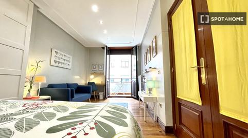 Foto 4 de Piso para compartir en Abandoibarra - Guggenheim, Bilbao