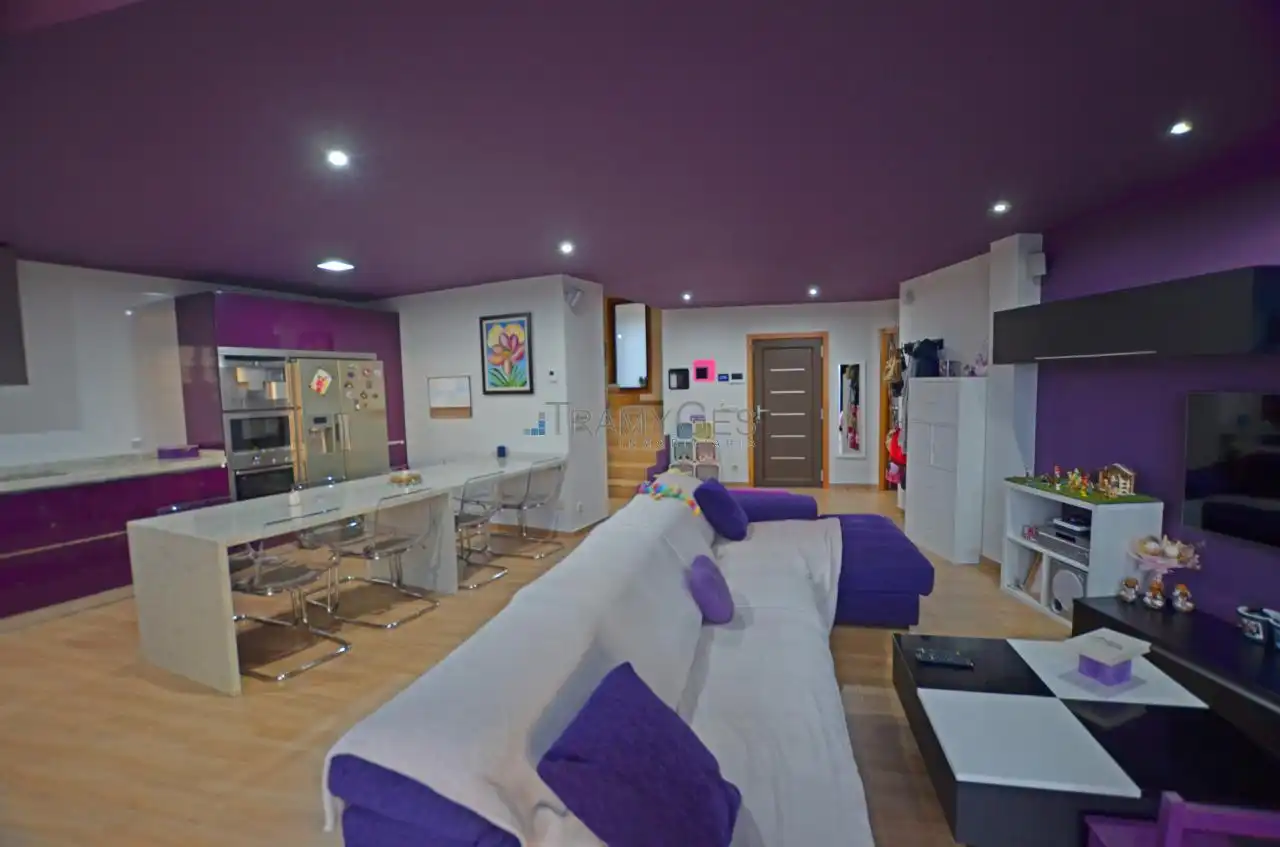 Sala de estar de Casa o chalet en venta en Tui con Calefacción, Jardín privado y Terraza