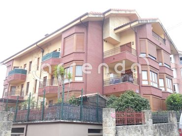 Appartamento con piscina in affitto a Avenida San Miguel