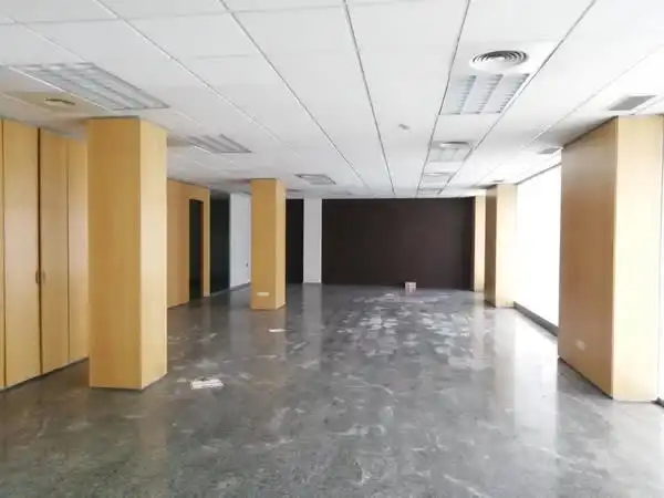 Local comercial en venda a C/ Avencedrell, imagen 5