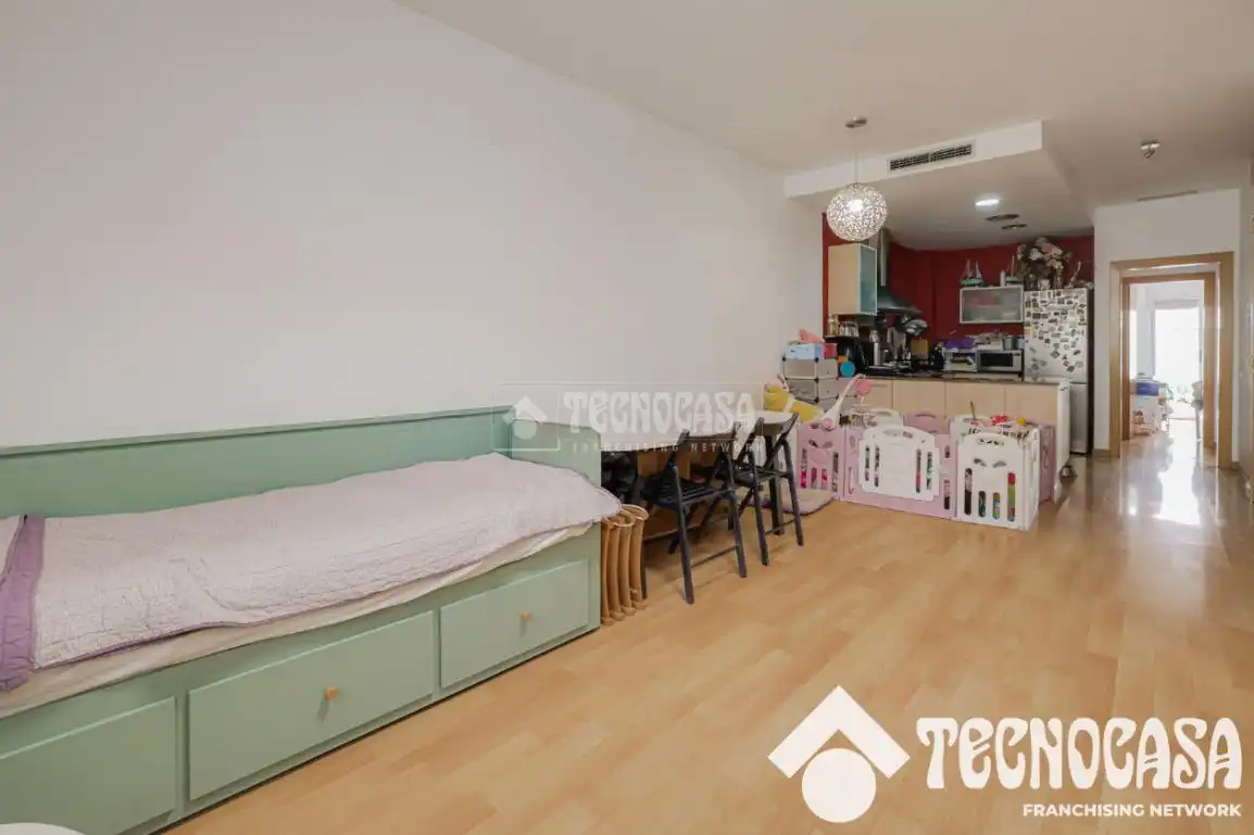 Sala d'estar de Pis en venda en Mataró amb Aire condicionat, Parquet i Terrassa