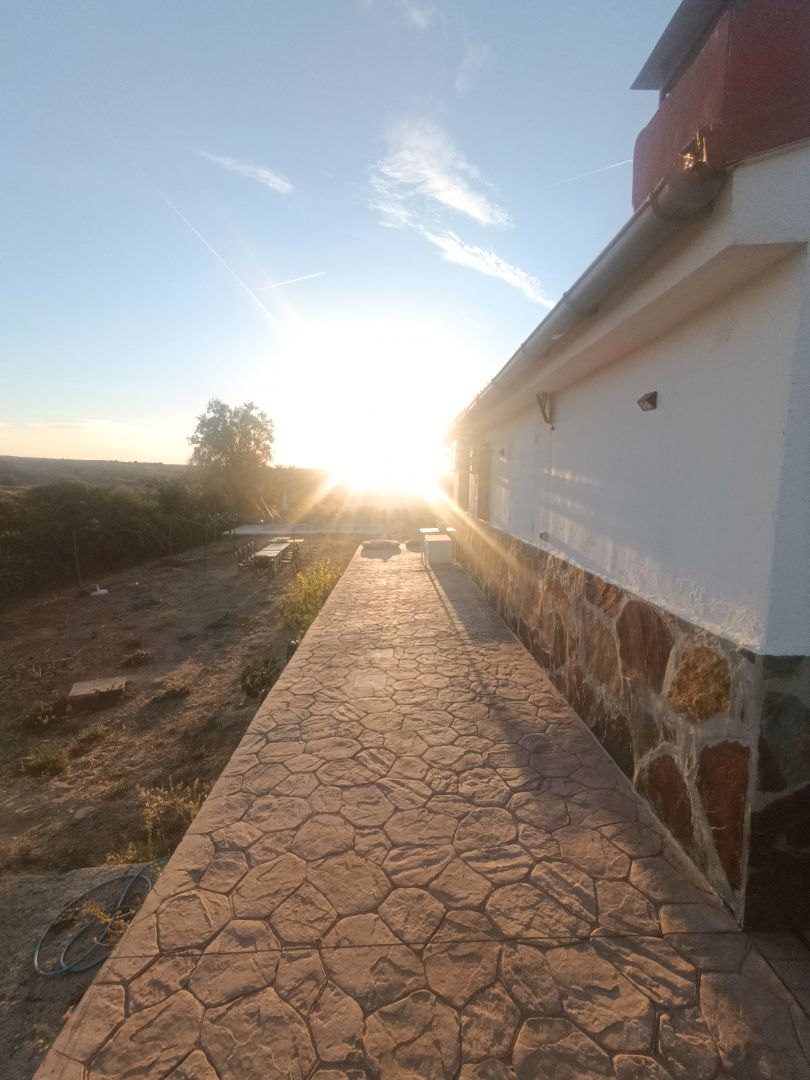 Exterior view of House or chalet for sale in Palomeque  with Air Conditioner, Heating and Storage room