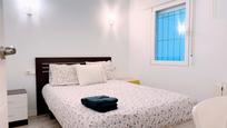 Bedroom of Flat to rent in  Madrid Capital  with Air Conditioner, Heating and Terrace