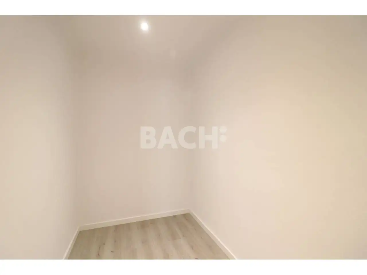 Wohnung zur Miete in Vic mit Heizung, Parkett und Terrasse