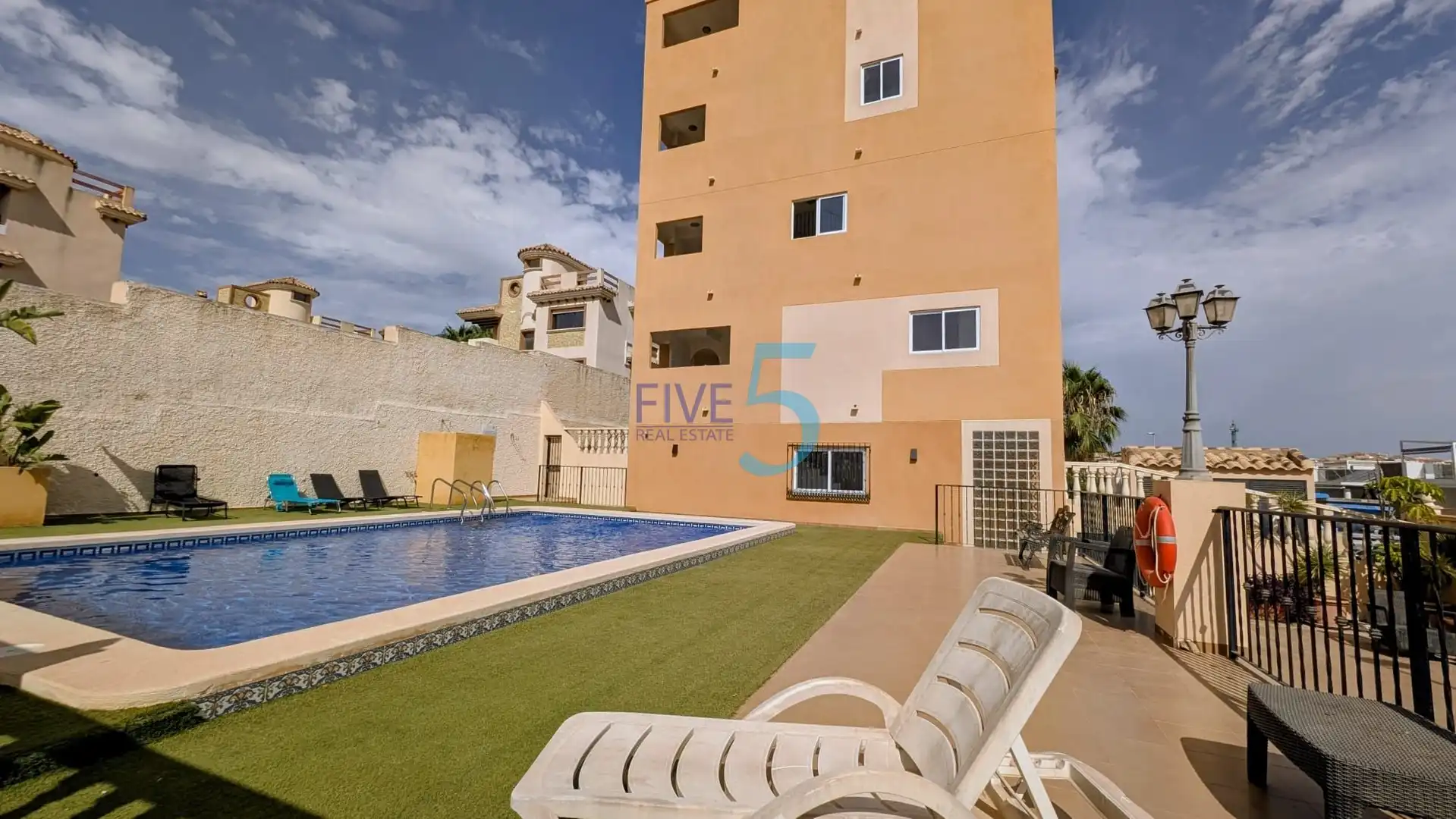 Swimming pool of Flat for sale in Orihuela  with Air Conditioner, Heating and Storage room