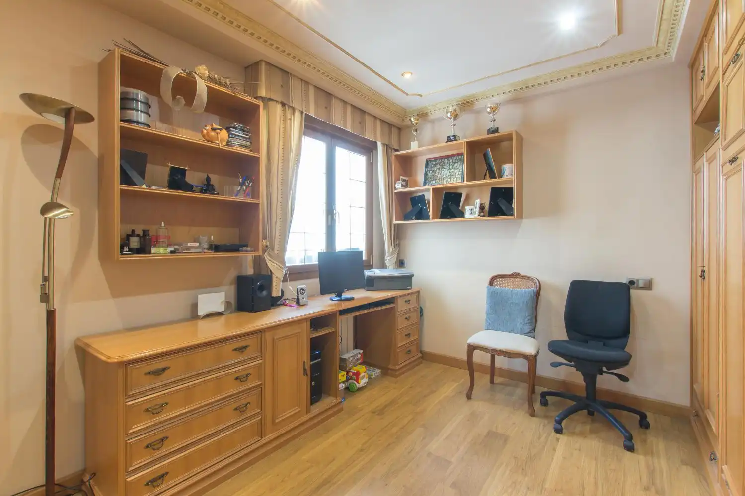 Piso en venta en  Pamplona / Iruña con Calefacción, Trastero y Amueblado