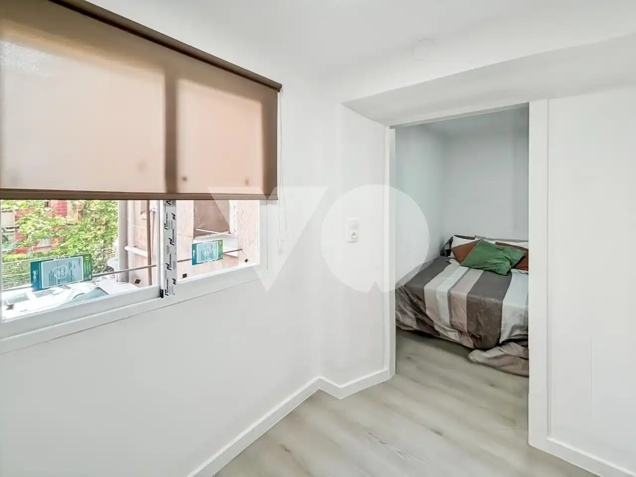 Habitación de Piso en venta en Madrid con Balcón