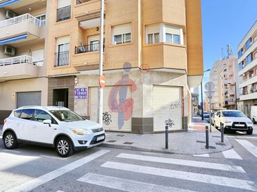 Local comercial en venda a Calle San Pedro 69