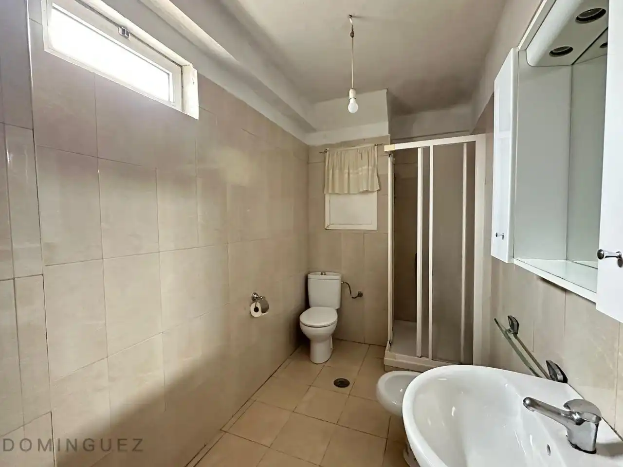 Baño de Piso en venta en Vigo  con Calefacción