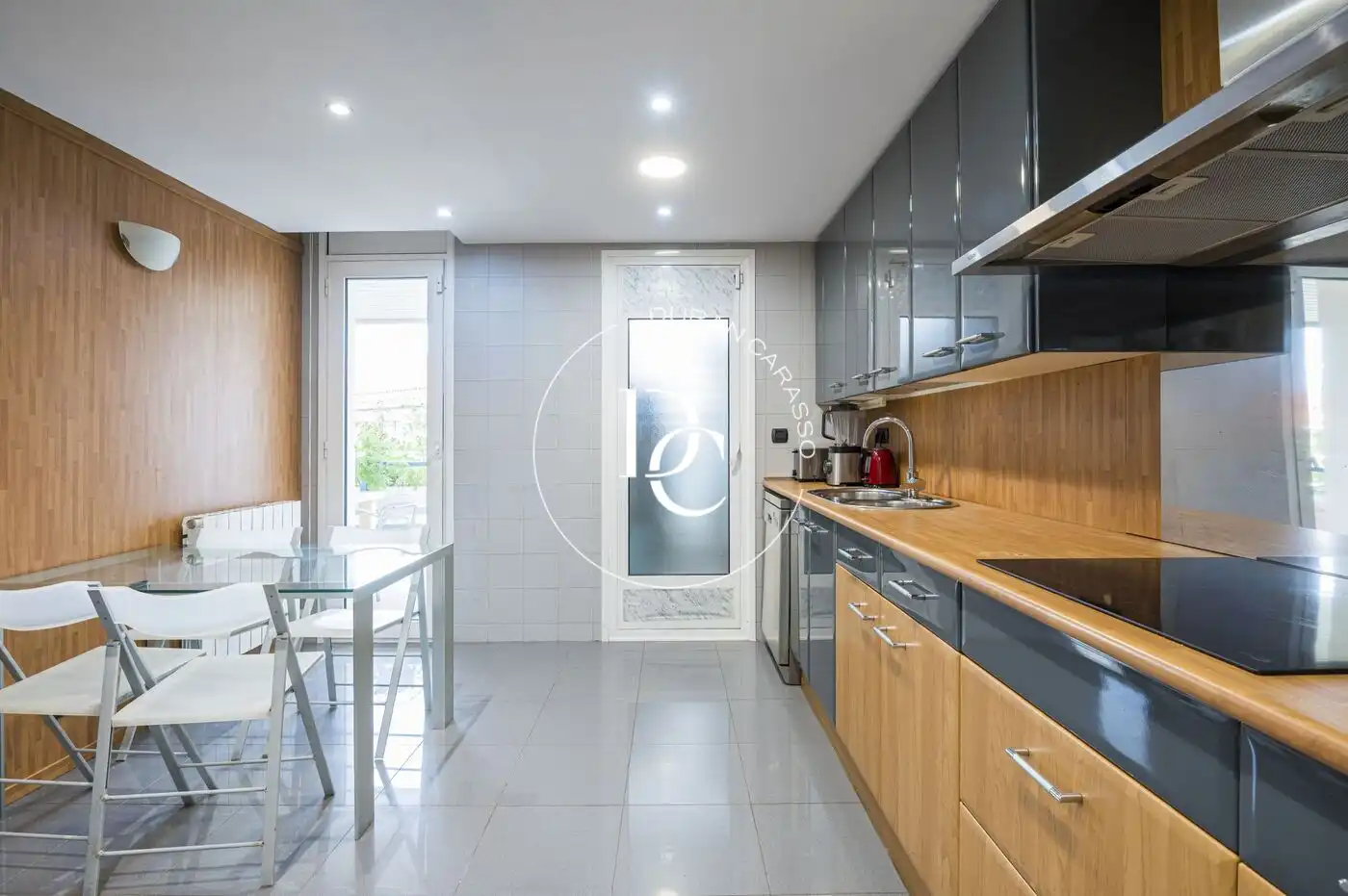 Kitchen of Duplexes for sale in Sitges  with Air Conditioner, Heating and Private garden