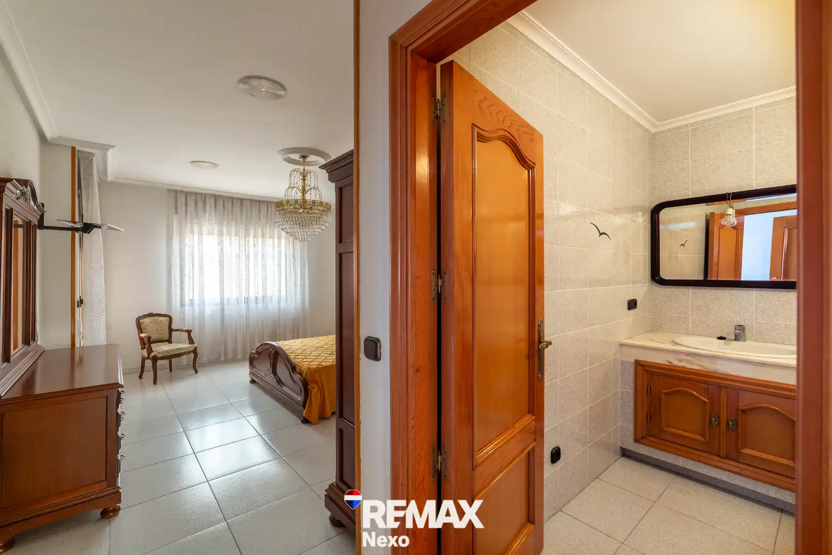 Habitación de Casa adosada en venta en Villaverde de Íscar con Aire acondicionado, Calefacción y Jardín privado