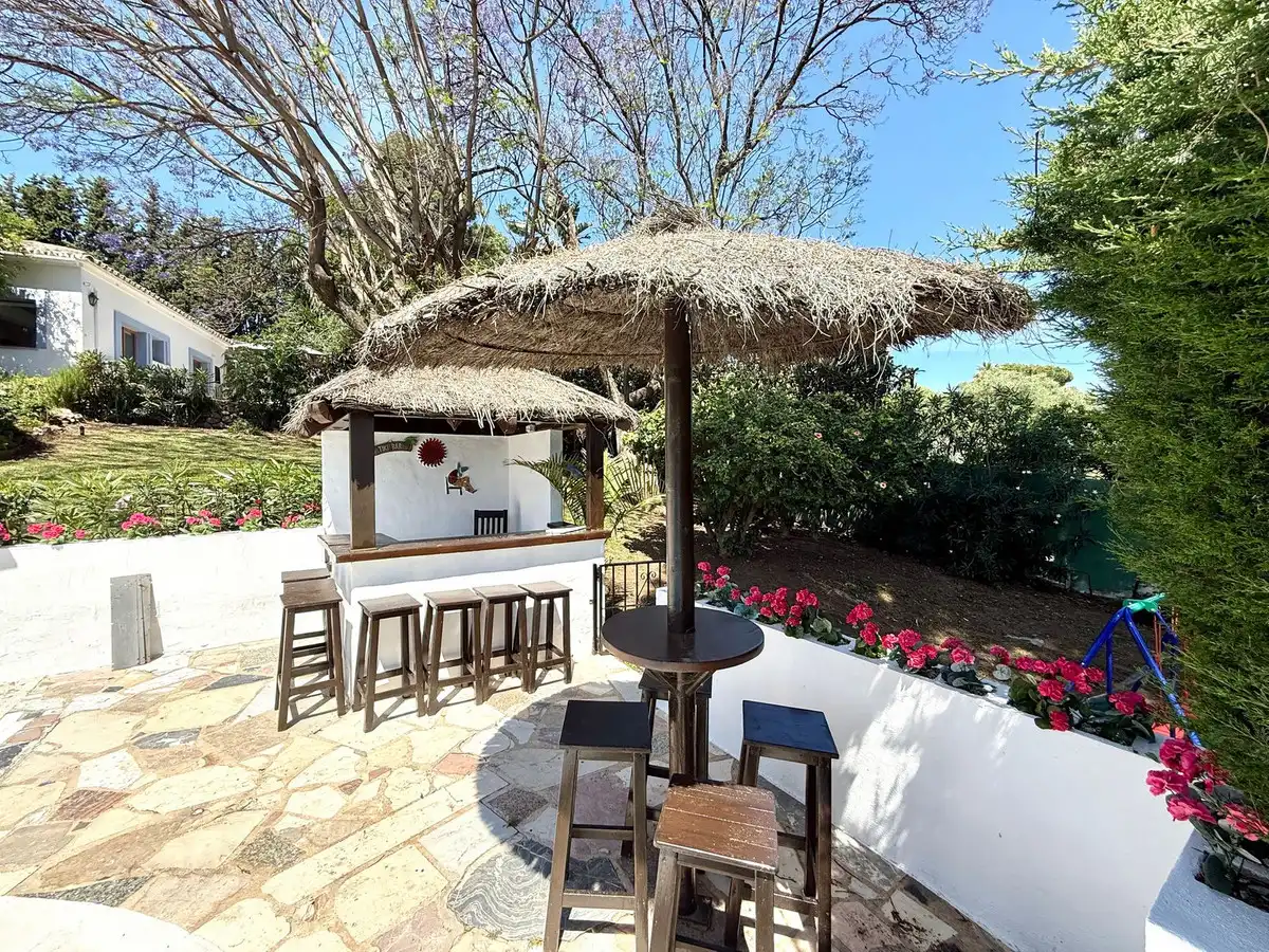 Terraza de Casa o chalet de alquiler en Marbella con Aire acondicionado, Jardín privado y Piscina