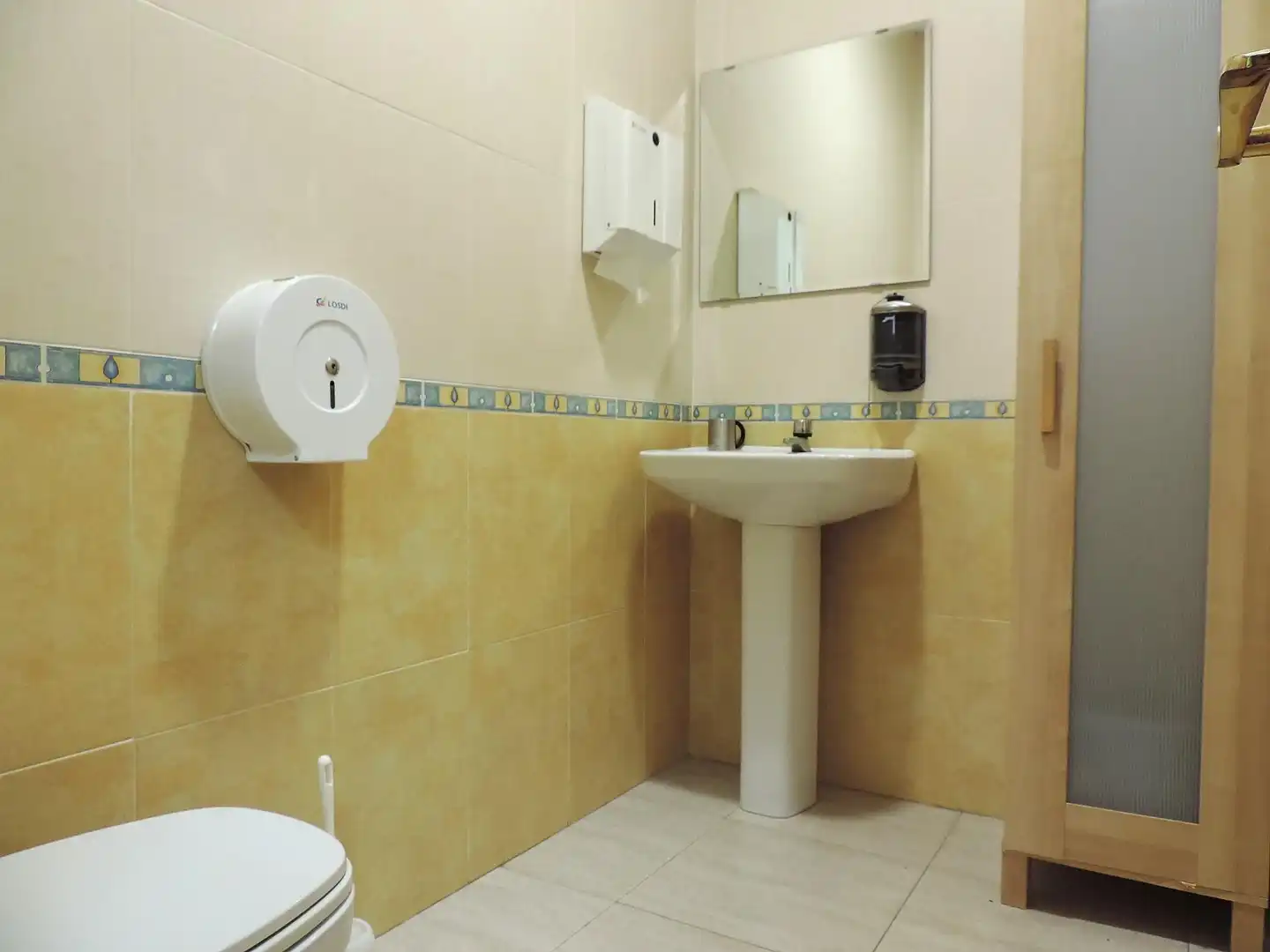Bathroom of Commercial properties for sale in Almería  with Air Conditioner and Furnished