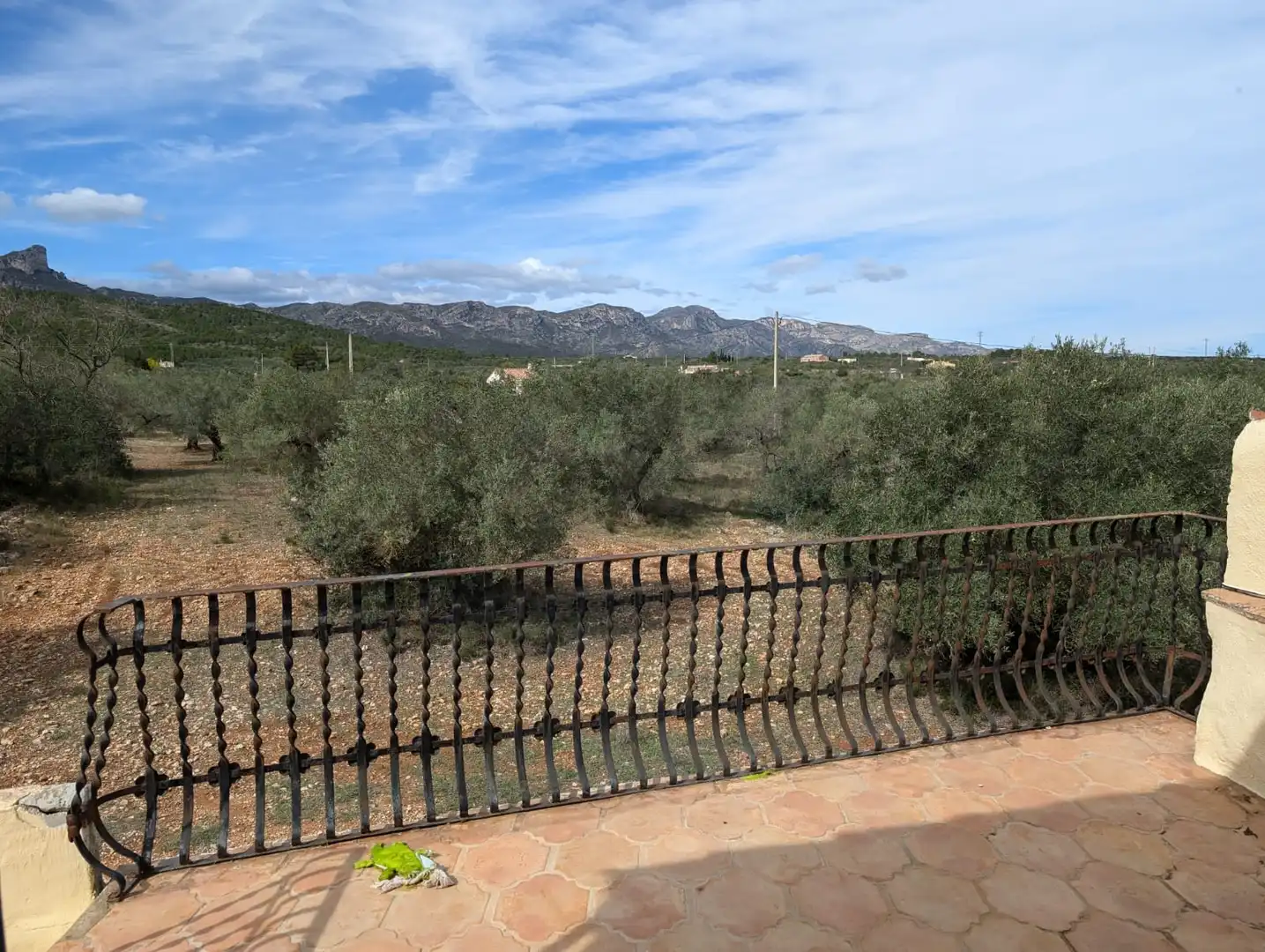 Country house zum Verkauf in El Perelló mit Heizung und Balkon