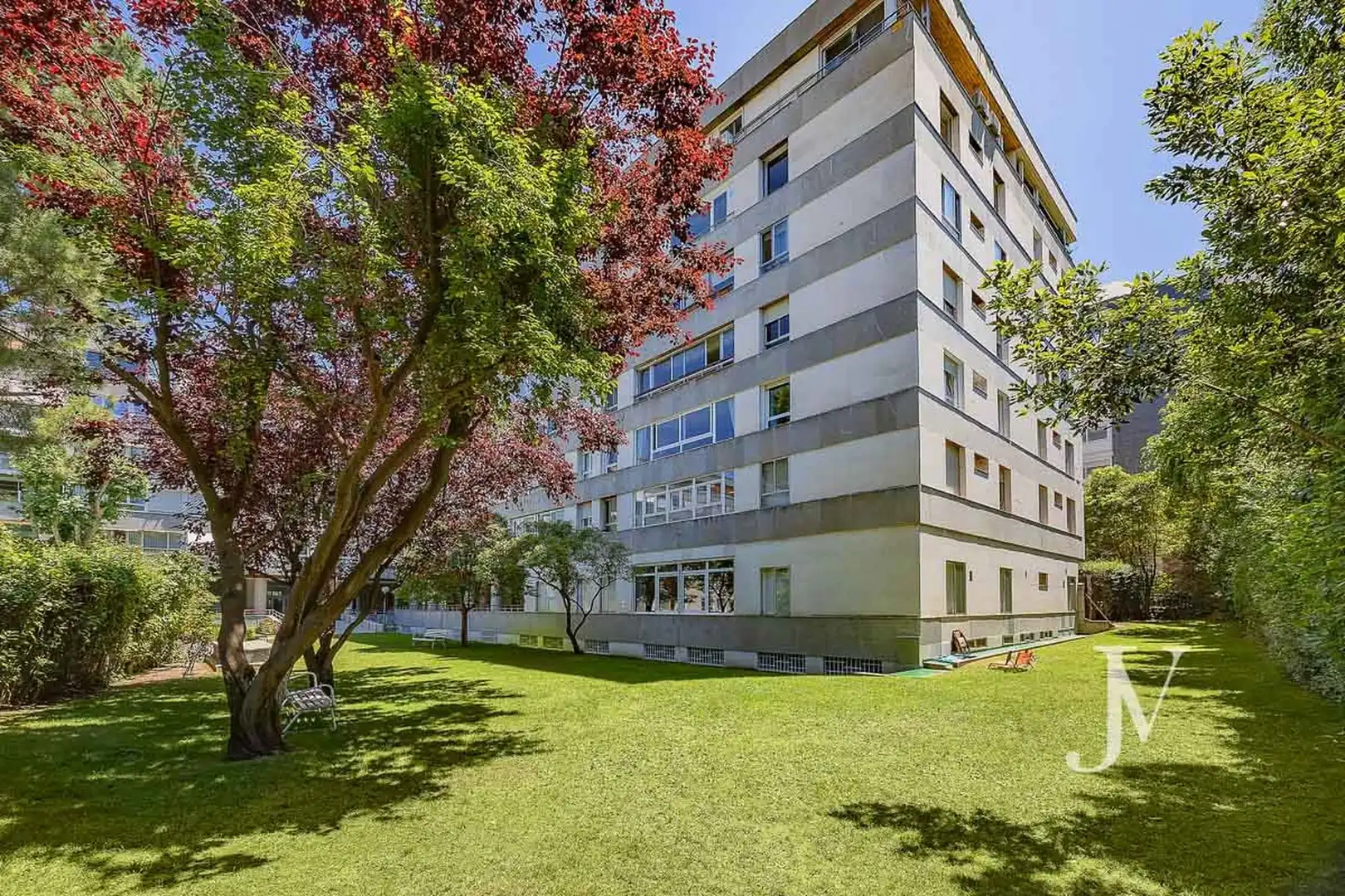 Exterior view of Office for sale in Madrid  with Air Conditioner, Heating and Internet