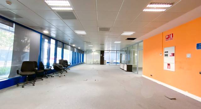 Oficina en Alquiler en Avinguda dels Vents en Montigalà