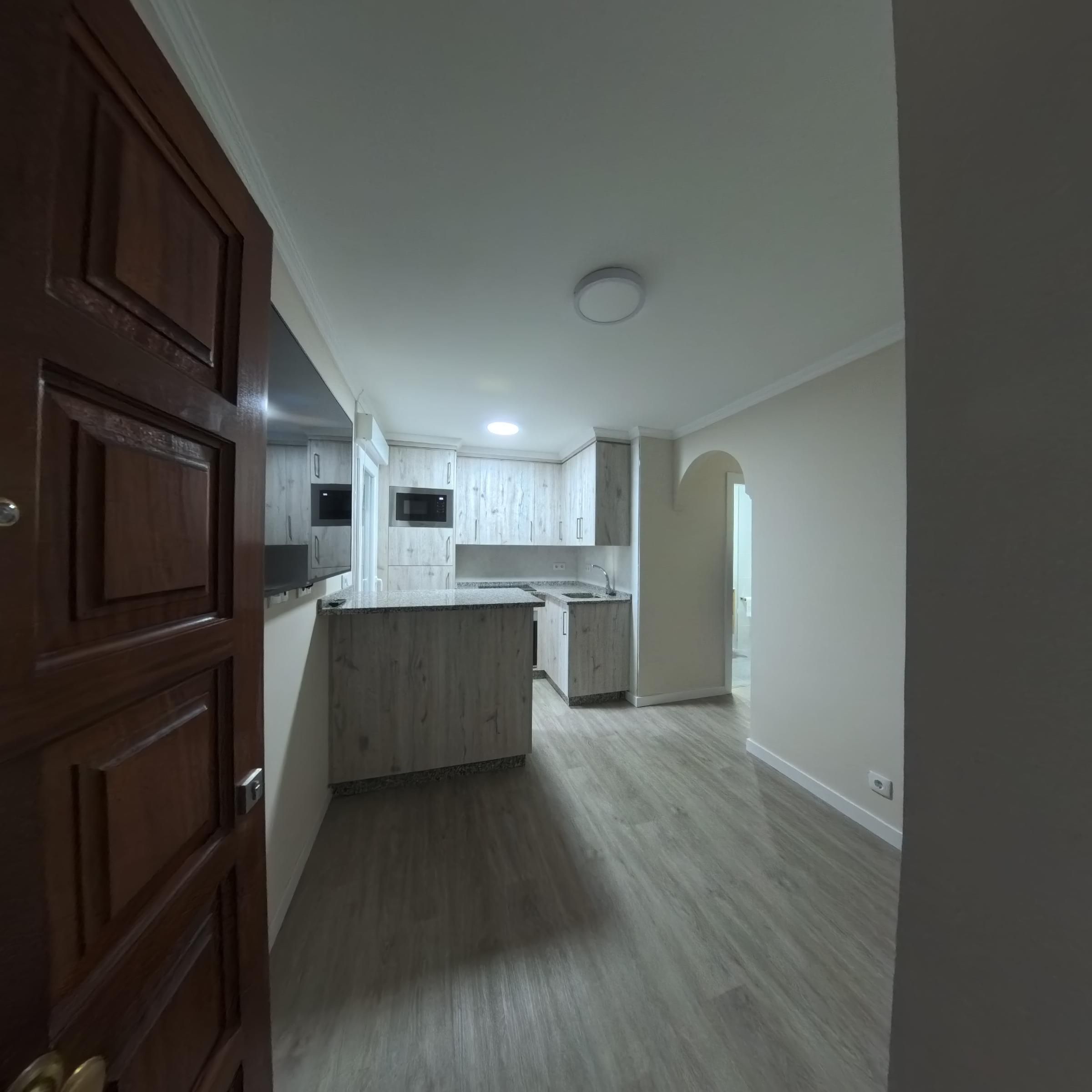 Cocina de Apartamento en venta en Santiago de Compostela 